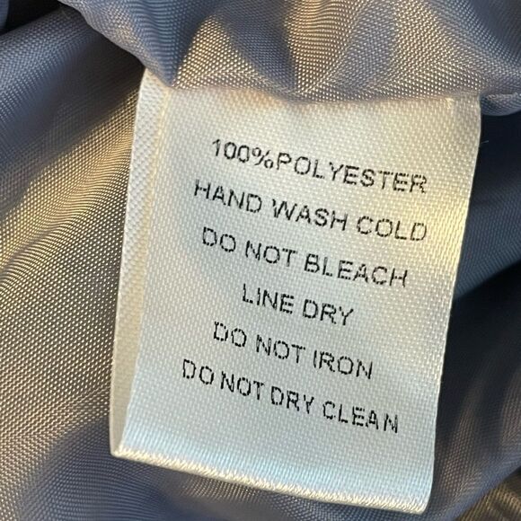 Fashion Nova reflective shorts silver M - Picture 6 of 6